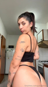 Rate my ass out of 10 be honest baby