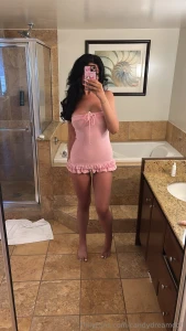 Jus got back from maui so sun burnt lol part 2