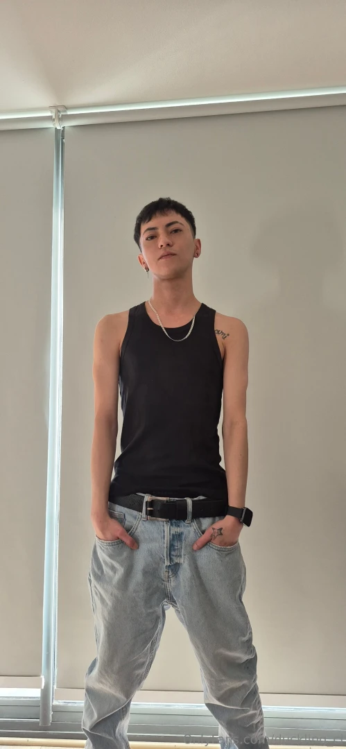 Aqui uno de mis hombres favoritos se vienen sorpresas part 1 