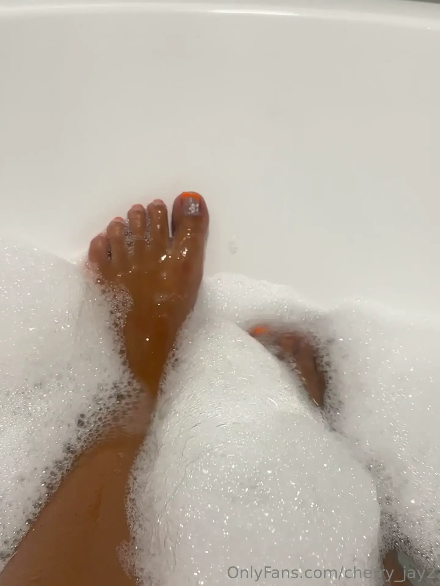 Some feet pics i really like this color 