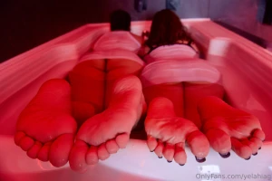 Happy sunday darling which photos with my friend herafeet91 is your part 1