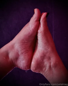 Happy sunday darling which photos with my friend herafeet91 is your part 7