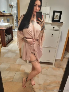 Guten morgen komme gerade aus der dusche wenn hier jemand sehen m chte