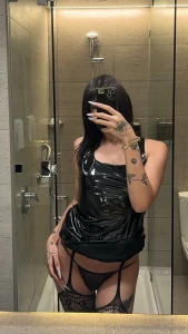 Had my first bbc my thight hurts i m at bed now xoxo part 1