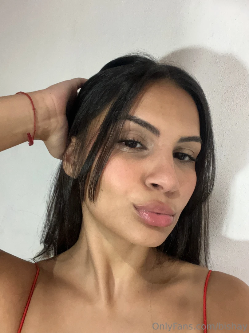 Logged in and already a little distracted care to join me 