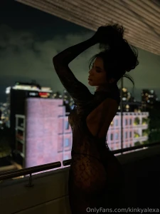 Comenta si y da like para que te regale una fotico de las tetas gratis