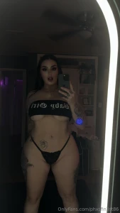 Good morning dm if you want to see me without clothes on