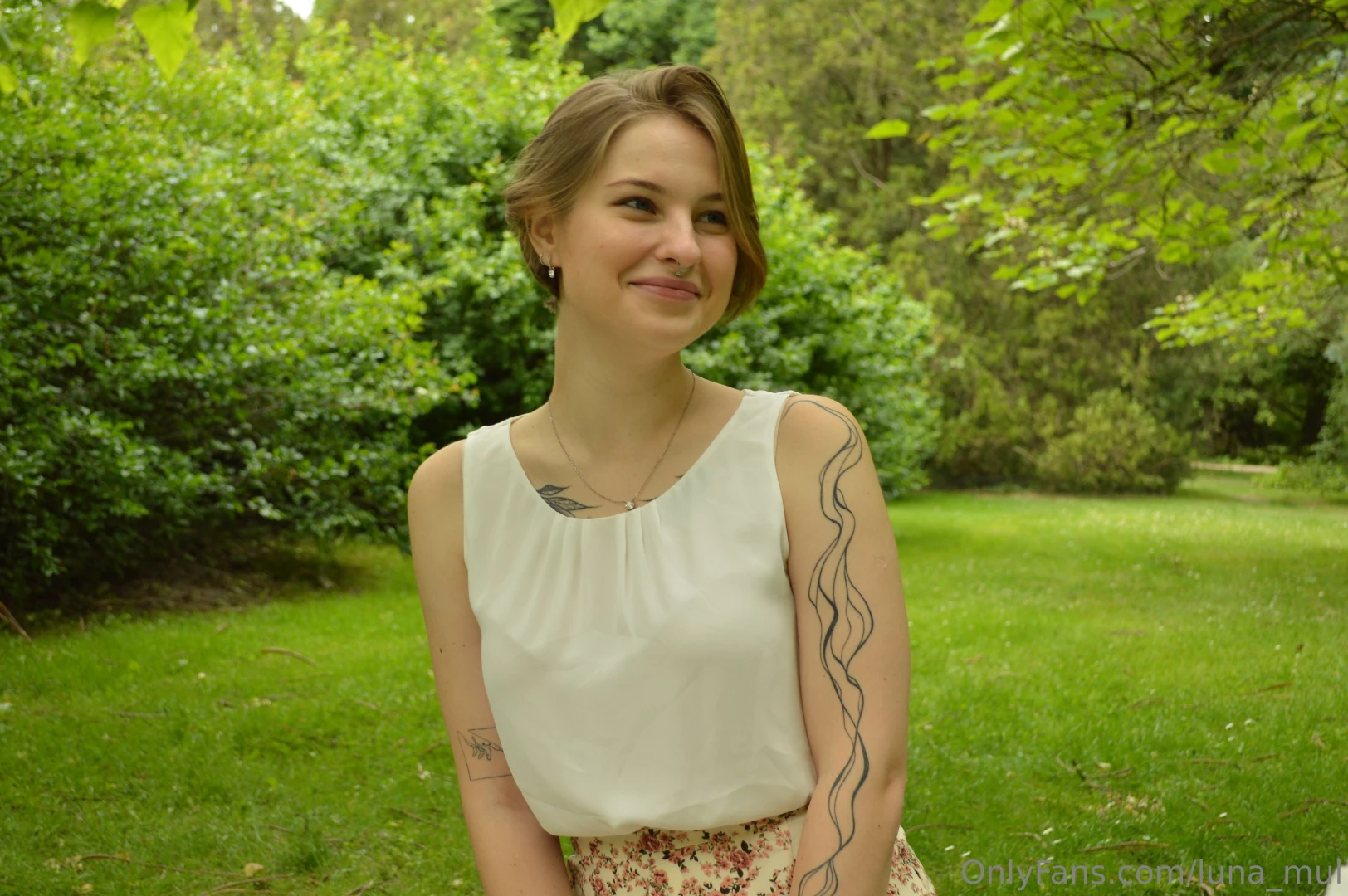 A thousand shades of green 