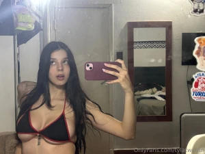 Wanna see which eye watched while i slipped off that string send a dm