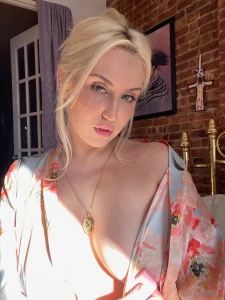 Go to your dm and receive this nude pic