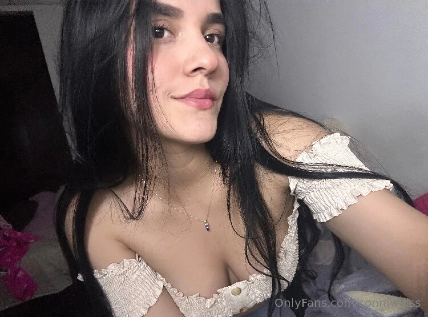 This is me without filters without poses but with a lot of desire to 