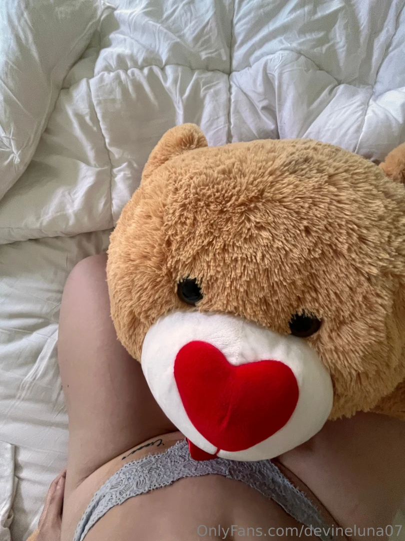 Would you take my teddys place and let me sit on your face part 1 