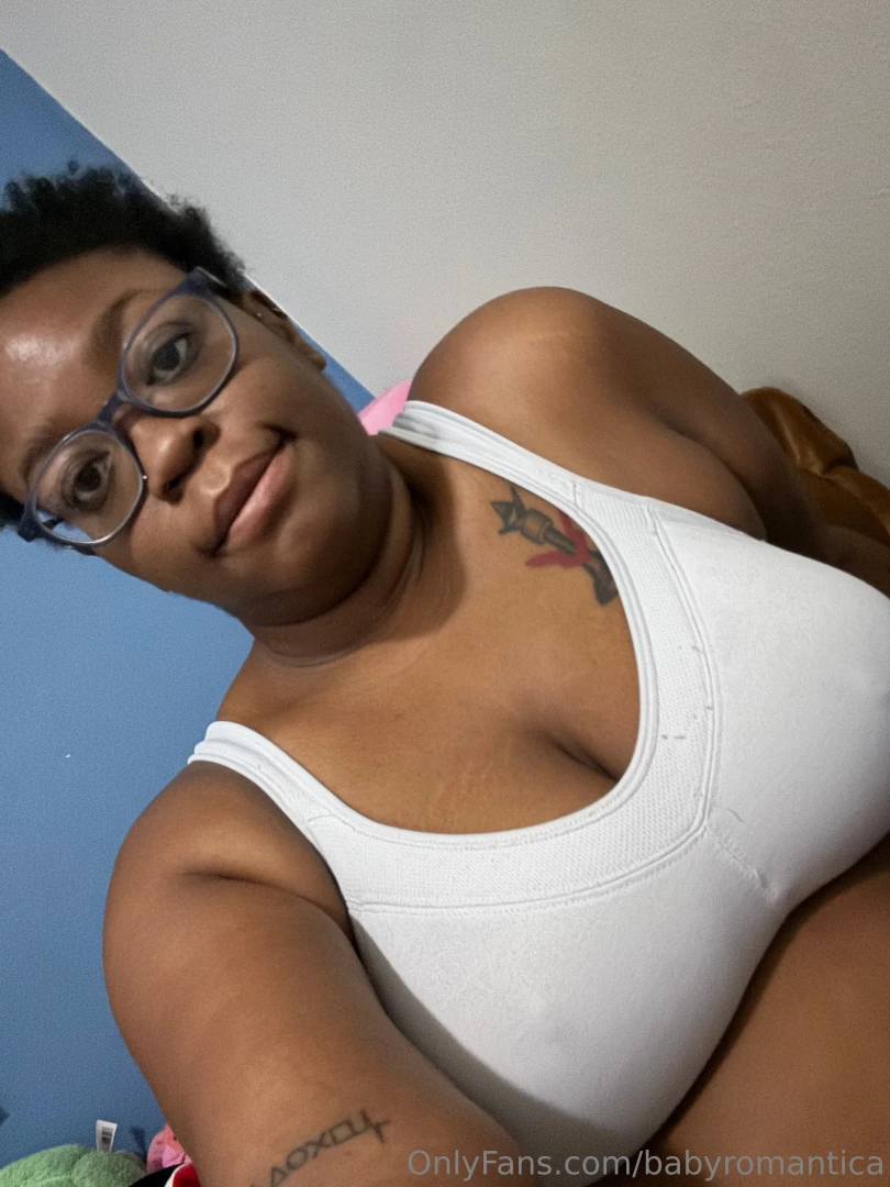 Hi daddy did you miss me message me so we can chat 