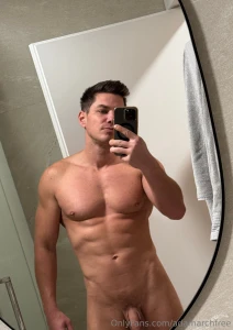 This mirror doesn t lie do you want to see more part 1