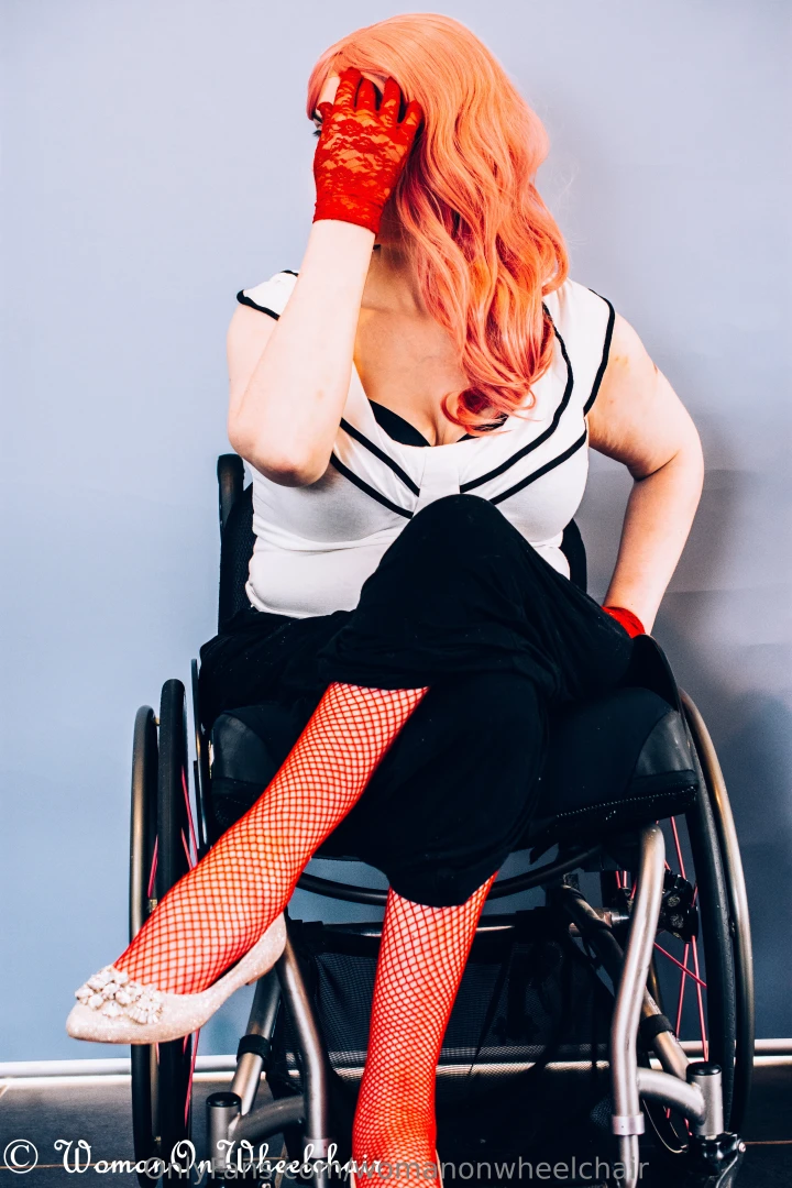 I feel like a change do you like the red look are you into red headed 