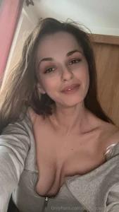 Wishing you all a great day kisses