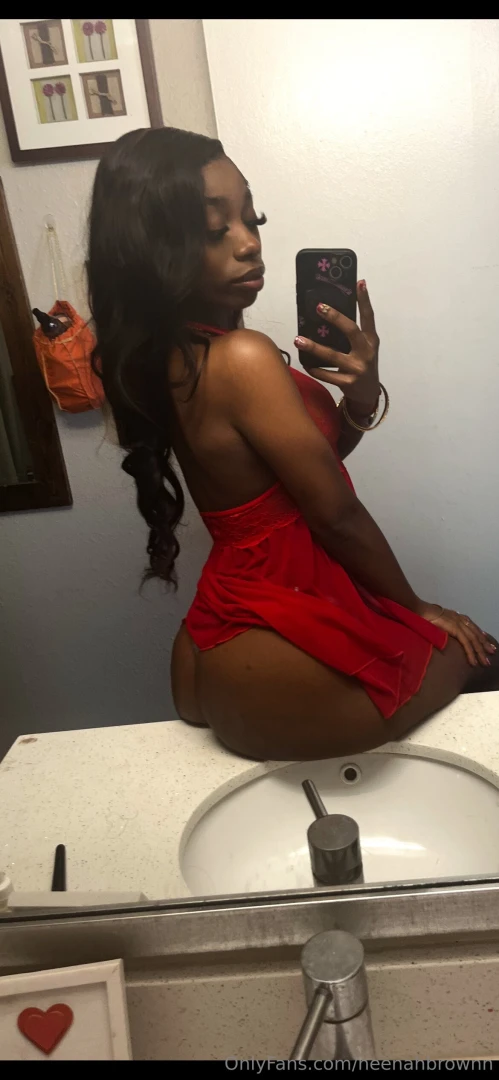 Sending out a valentines gift baby check your dms for your surprise 