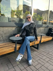 I love spring weather that s when everything is filled with colors and