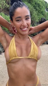 No tan lines allowed would you put on bronzer on me