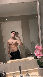 Hello everyone i m back send me a dm