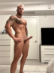 His vip page is free just for now all his gay sextapes are waiting for part 2