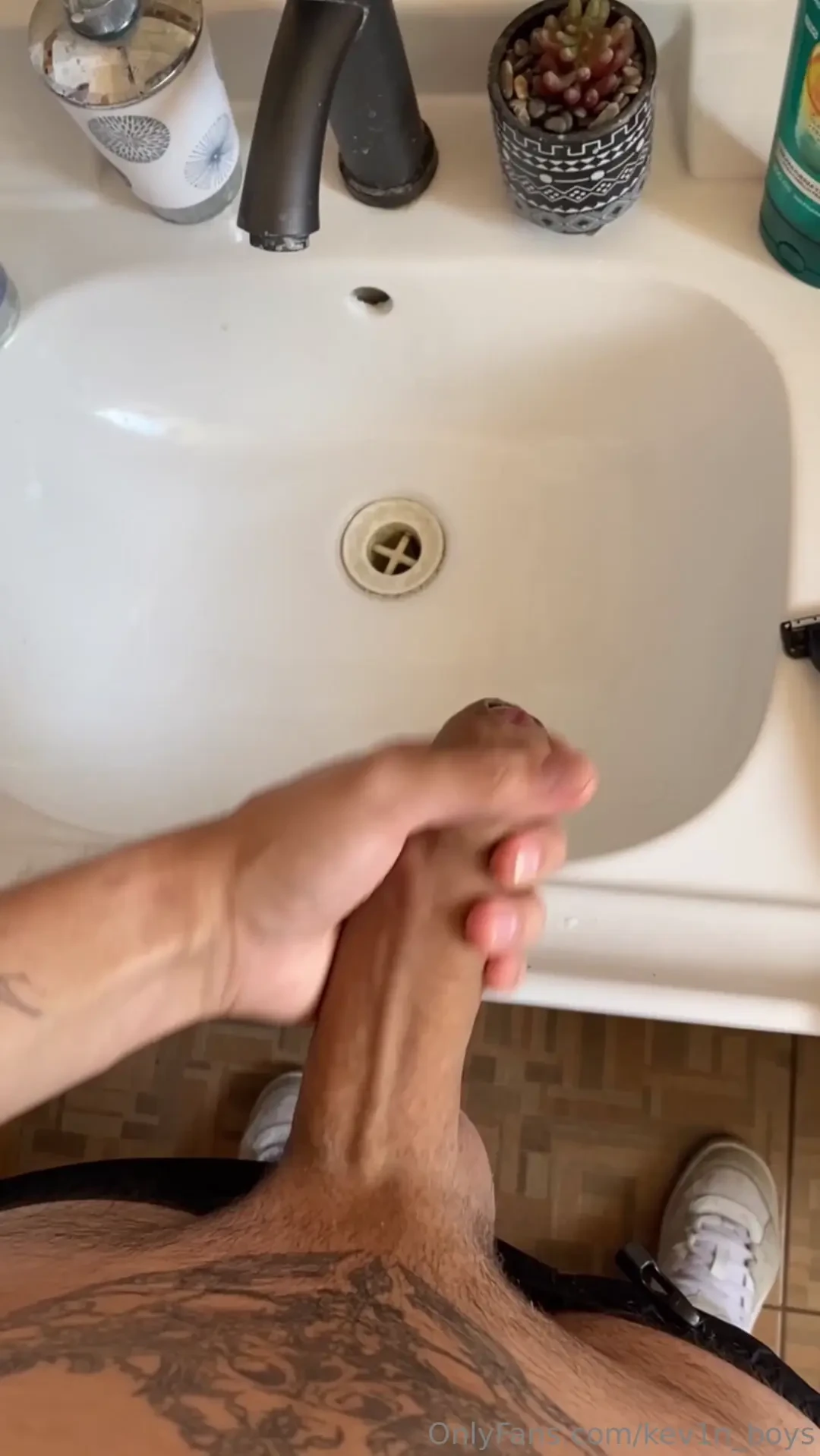 Siempre que tengo que ir al gym tengo que correrme mano o se me erecta 