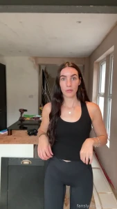 Irish leggings smallboobs lycra nylon spandex pussy fyp gymgirl
