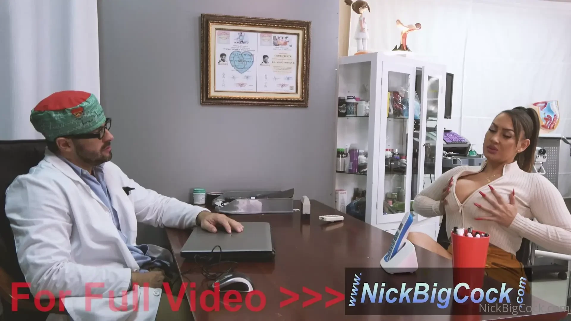 Lapaisitaoficial new video fake perverted gynecologist does his thing 