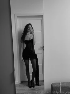 Isn t this the perfect outfit for a first date where would you take me