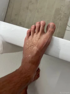 Feet fyp bigdick cock dick gay guy horny hotboy hotguy male man muscle part 4