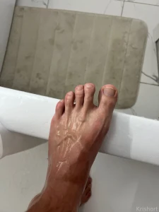 Feet fyp bigdick cock dick gay guy horny hotboy hotguy male man muscle part 2