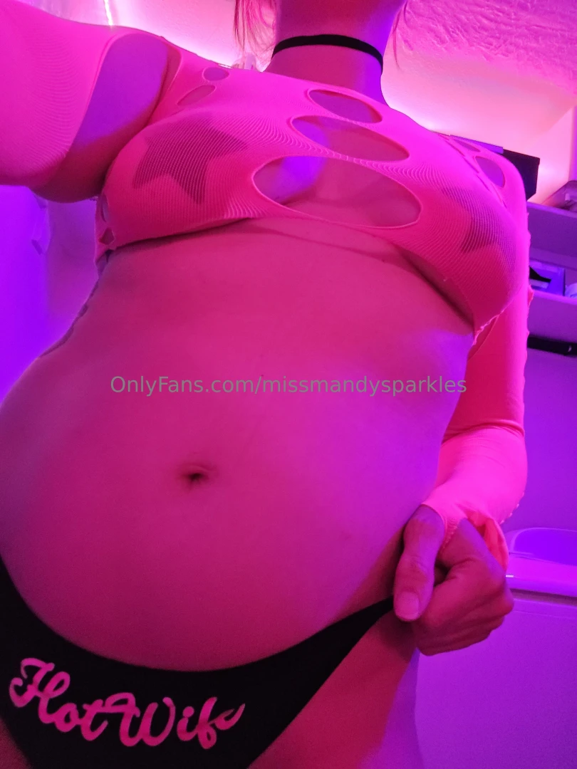 Who s playing with me tonight getting wild tonight 