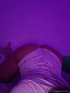 Look away if you can i dare you