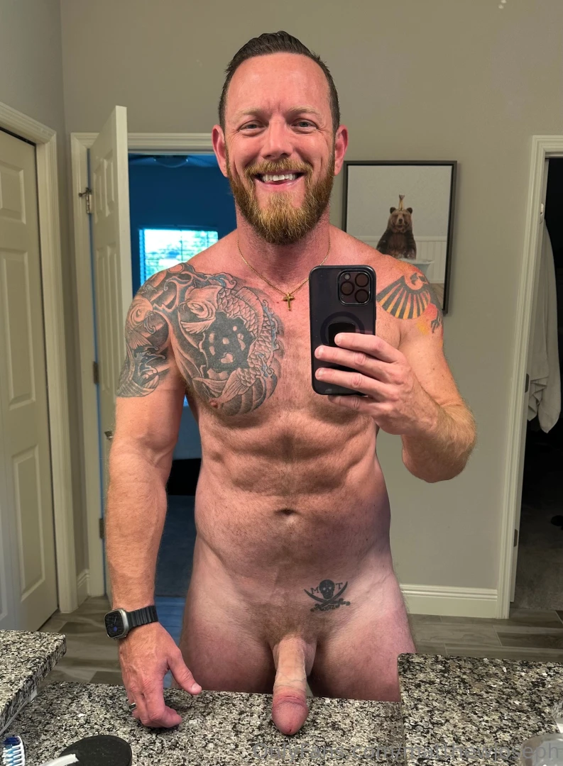 The dick is heavy af today and need to unload 