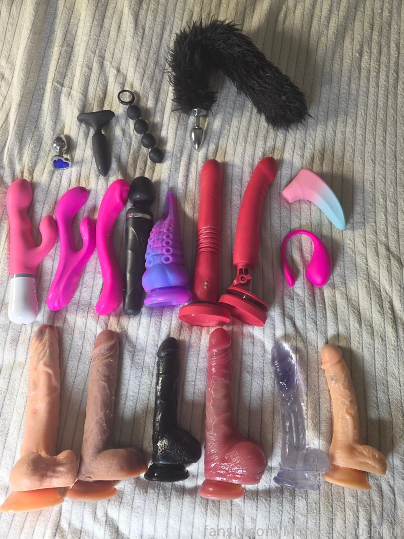 Custom videos i m happy to inform you that now i m back and have 