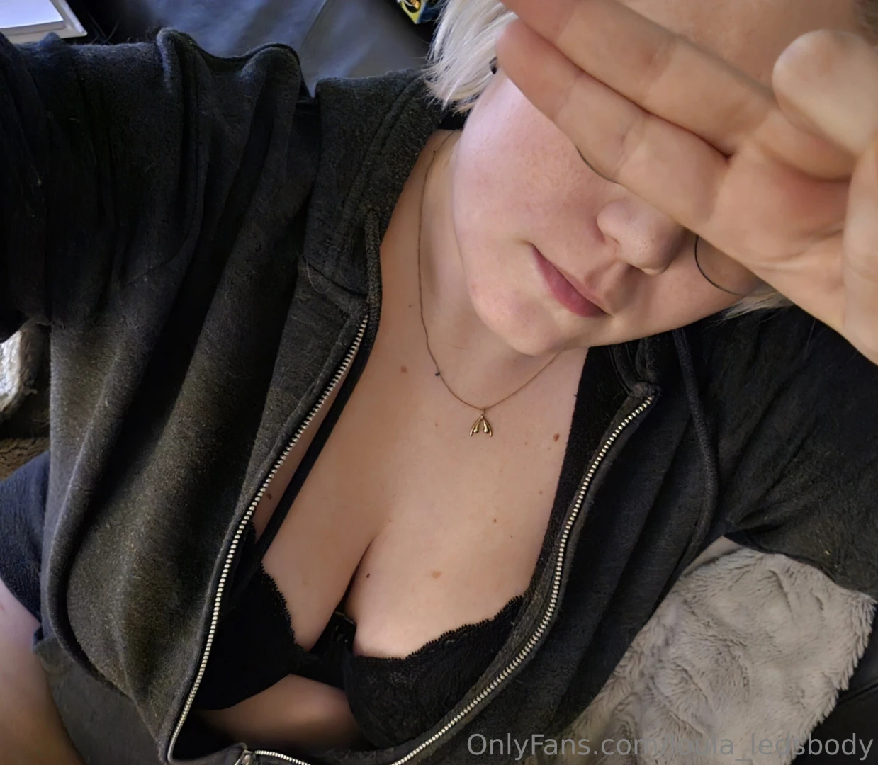 Ma tenue pr f r e pour tra ner la maison et jouer aux jeux video ce part 2 