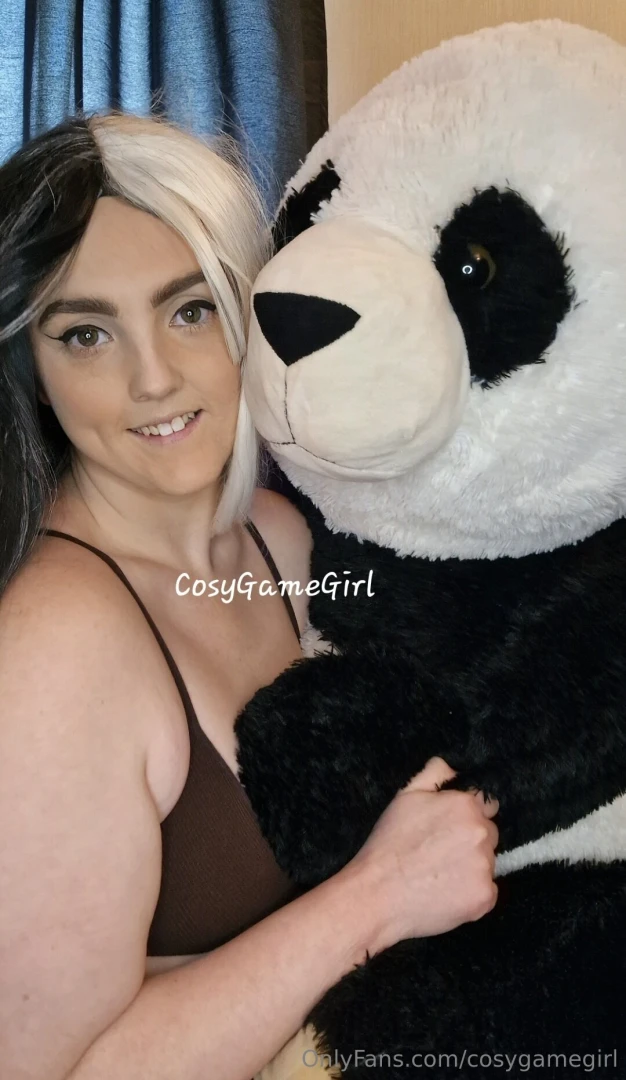 Https onlyfans com cosygamegirlpremium happy weekend 