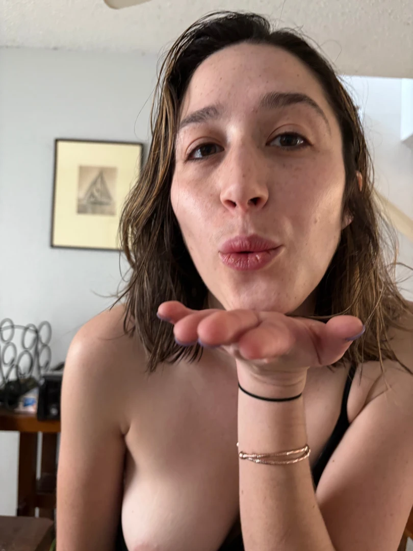 What s better than a good mood and a beautiful day feel free to answer part 4 