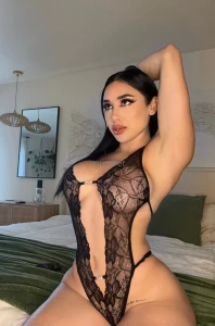 Tell your gf you have a hot date tonight part 1