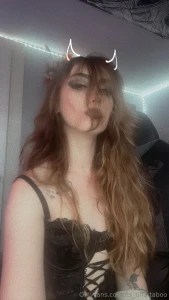 I did a gothic look today and honestly you re about to see a lot of me