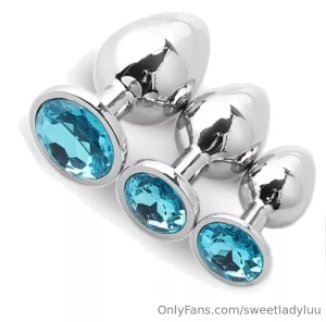 I wanna try new things what do you think they would look like on my