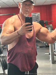 Muscle in england some pics and vids from my vacation to the uk last