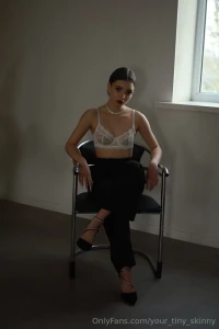 Do i give a girlboss energy here