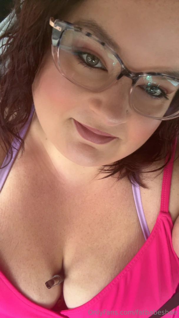 Hiiii you all are welcome to add me on snapchat i figure it would be a 