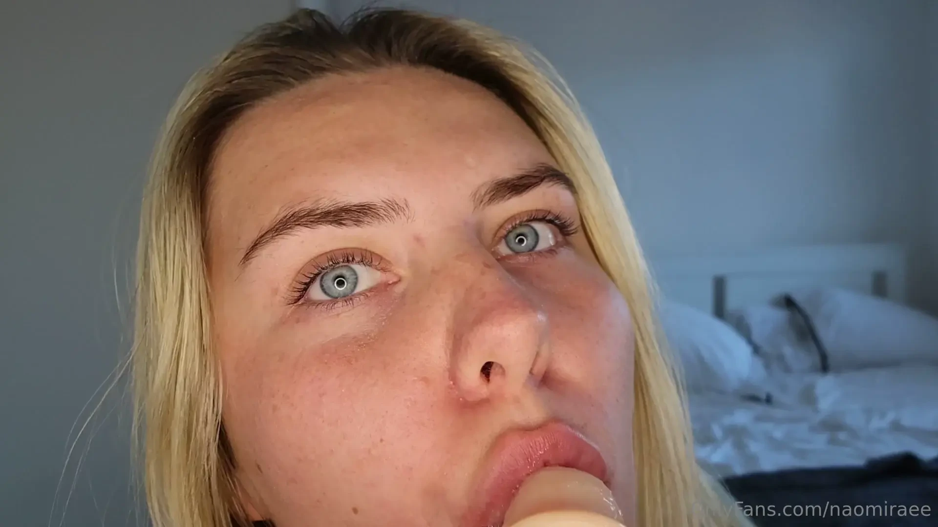 Where did ur eyes go to first 