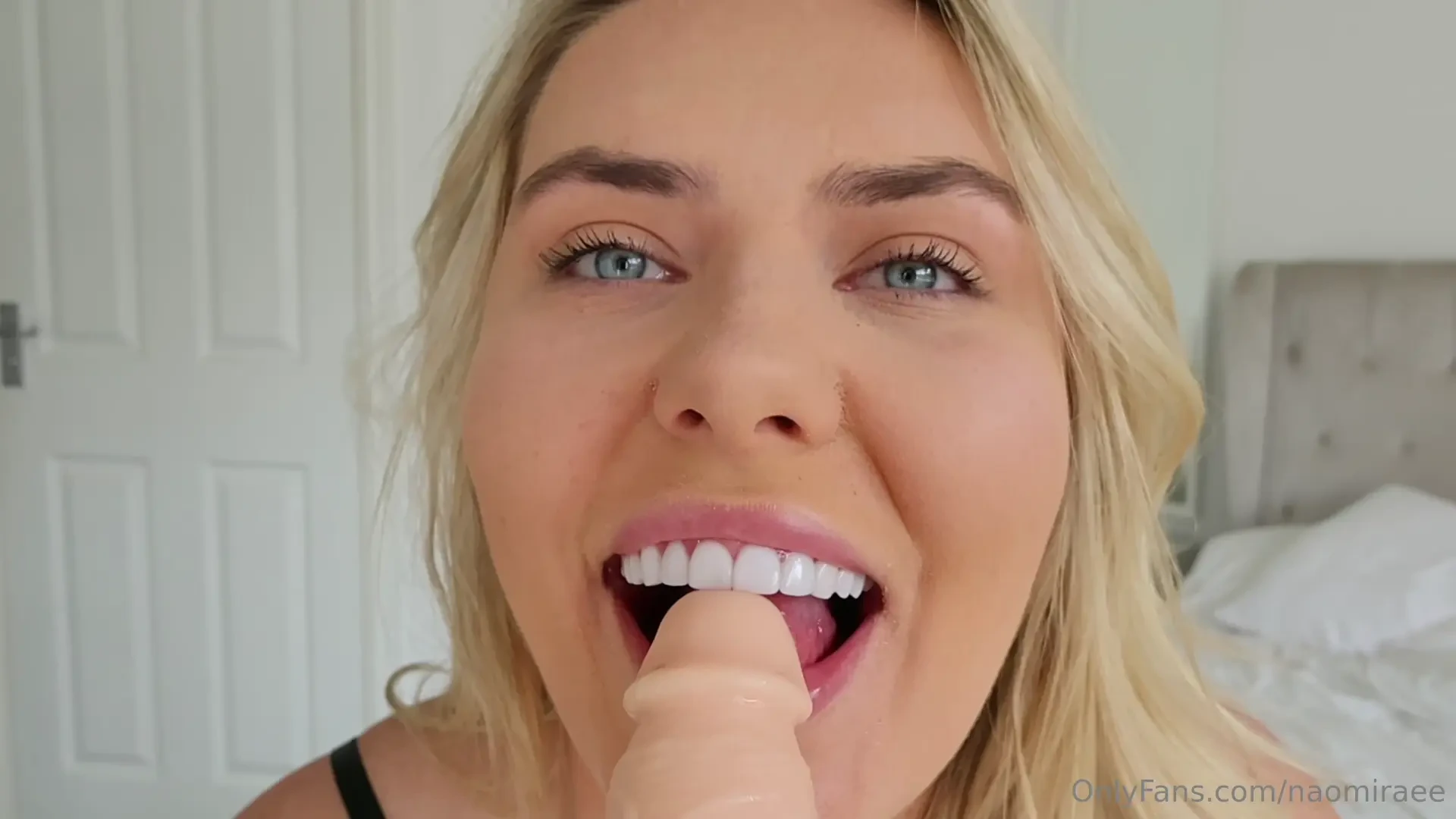 Would you make me sloppy for you 