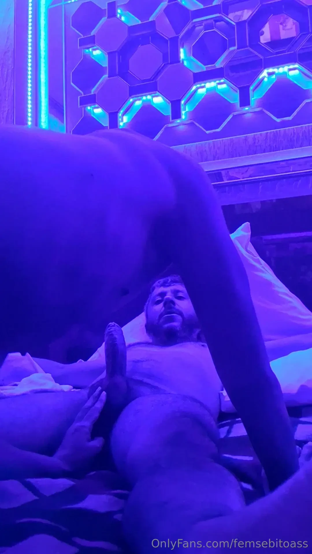 Ufff mi hetero favorito prettybeastboy sis 