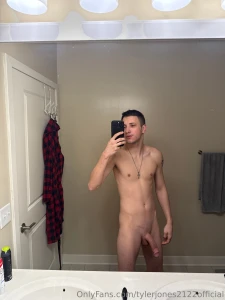 I take a lot of dick pics every morning part 4