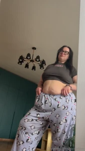 I like to rubs my big fat belly