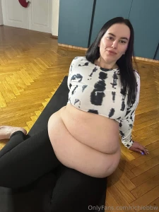 Today was a fat yoga day yoga its hard and i eat some chocolate milka part 1